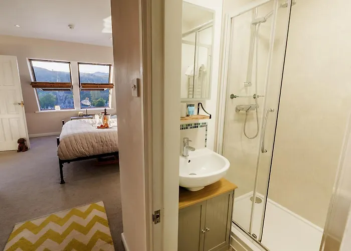 Apartment Lowesgale View *